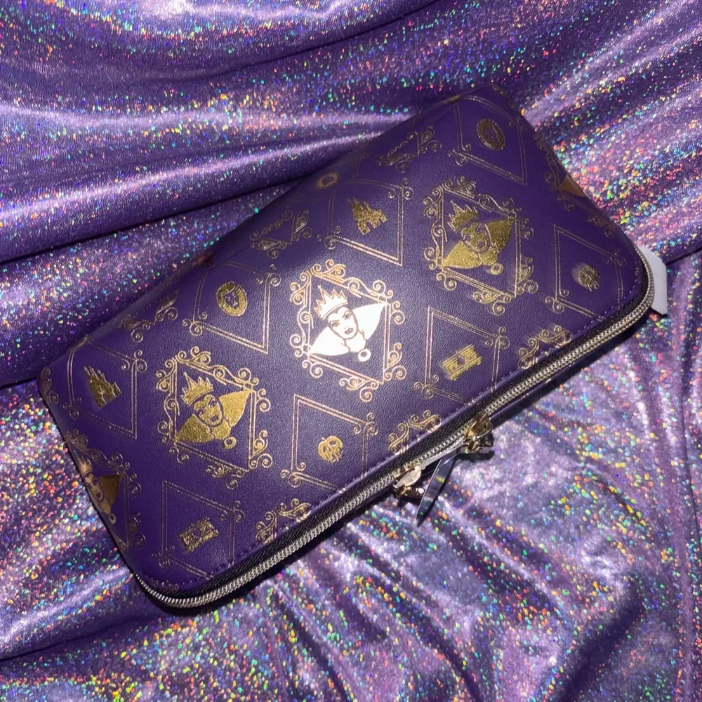 Bath & Body Works Disney Villians Evil Queen Cosmetic Bag